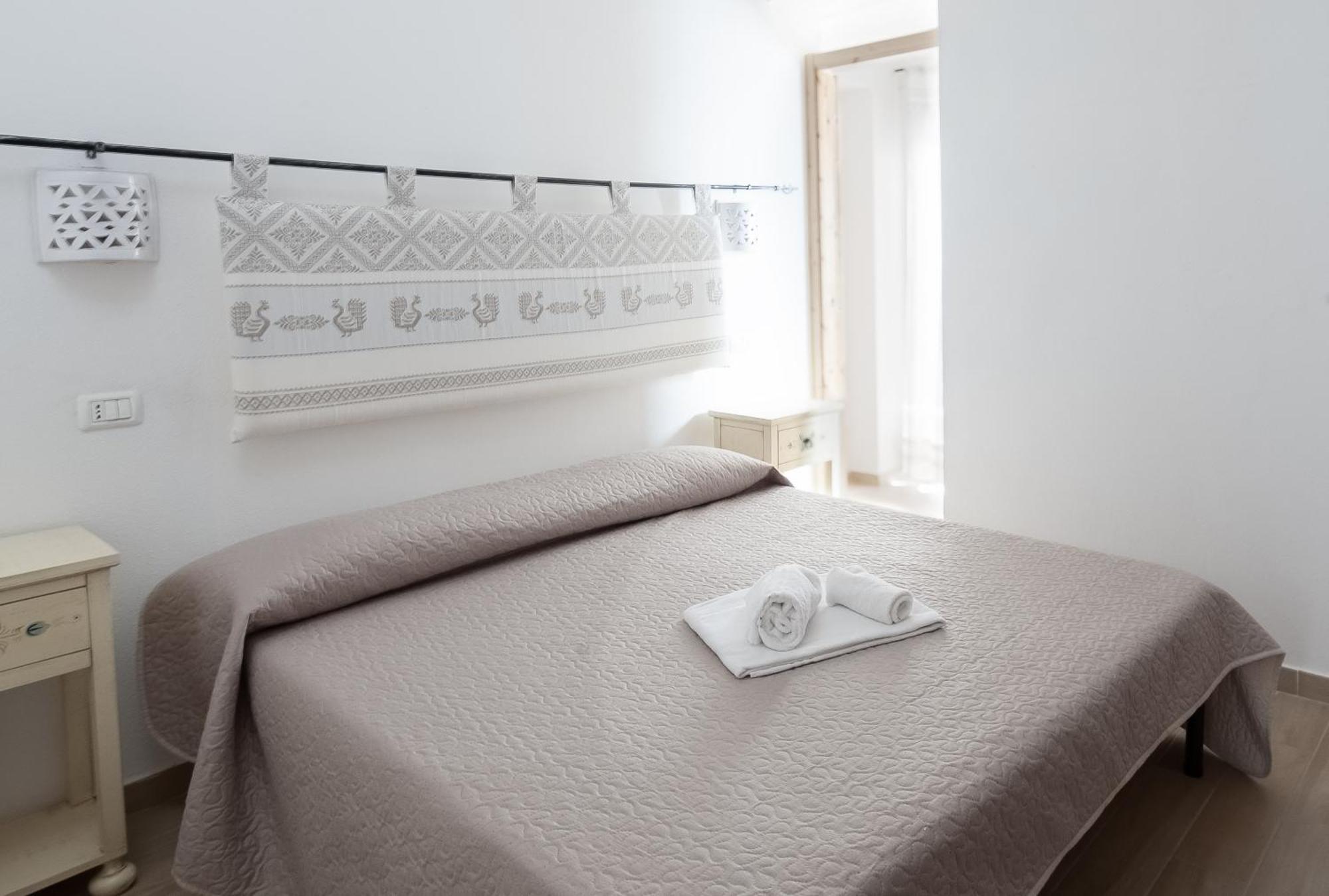 Beb Con Piscina Villa Del Borgo บาเดซี ภายนอก รูปภาพ